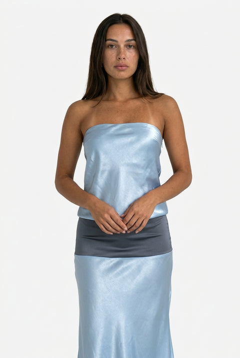 Ice Blue Satin Slip Maxi Dress              FALTA RECORTAR LA ESPALDA